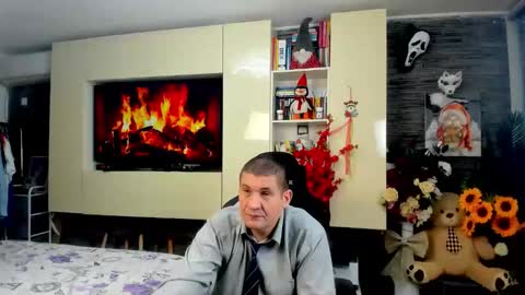 Snapshot of spartandaddy48 chatting on March 2026 01:12:02 AM Spartan online show from March 2026 01:12:02 AM