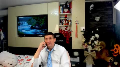 Snapshot of spartandaddy48 chatting on April 2026 11:16:01 AM Spartan online show from April 2026 11:16:01 AM