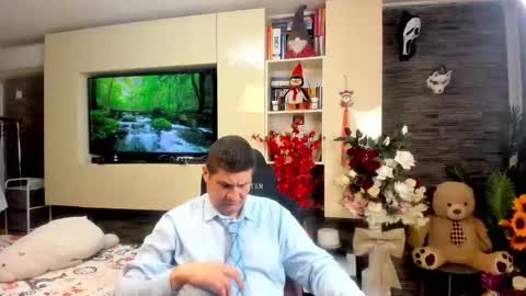 Snapshot of spartandaddy48 chatting on April 2026 11:45:02 AM Spartan online show from April 2026 11:45:02 AM