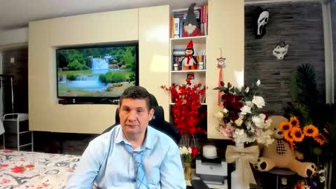 Snapshot of spartandaddy48 chatting on April 2026 11:57:01 AM Spartan online show from April 2026 11:57:01 AM