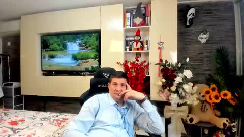 Snapshot of spartandaddy48 chatting on April 2026 01:41:02 PM Spartan online show from April 2026 01:41:02 PM