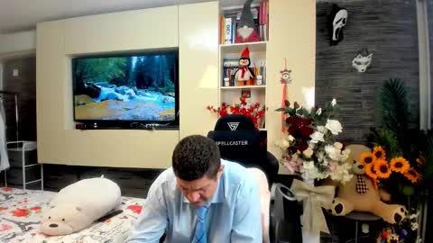 Snapshot of spartandaddy48 chatting on April 2026 06:17:02 PM Spartan online show from April 2026 06:17:02 PM