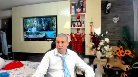 Snapshot of spartandaddy48 chatting on May 2026 11:15:01 AM Spartan online show from May 2026 11:15:01 AM