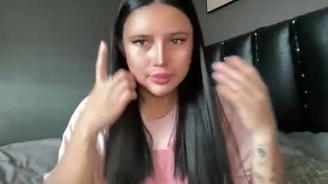 specialgirlxxx online show from June 2026 07:39:01 AM