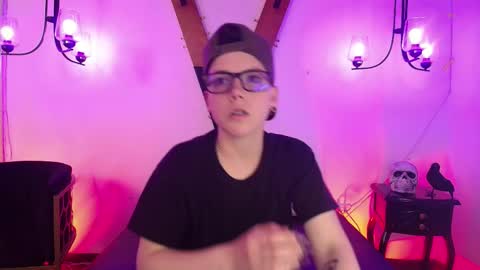 Snapshot of spencerm_ chatting on November 2025 08:47:01 PM spencerm_ online show from November 2025 08:47:01 PM