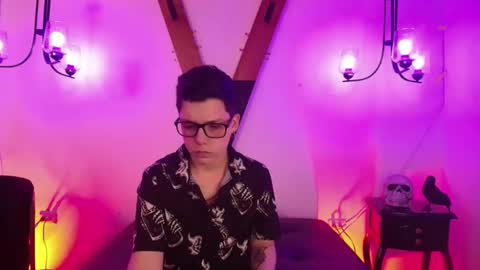 Snapshot of spencerm_ chatting on November 2025 09:37:01 PM spencerm_ online show from November 2025 09:37:01 PM