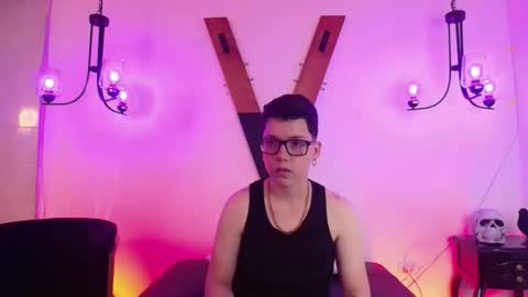 Snapshot of spencerm_ chatting on November 2025 10:00:02 PM spencerm_ online show from November 2025 10:00:02 PM