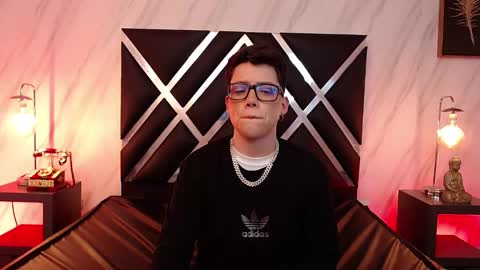 Snapshot of spencerm_ chatting on November 2025 10:45:02 PM spencerm_ online show from November 2025 10:45:02 PM