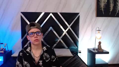 Snapshot of spencerm_ chatting on December 2025 07:52:02 PM spencerm_ online show from December 2025 07:52:02 PM