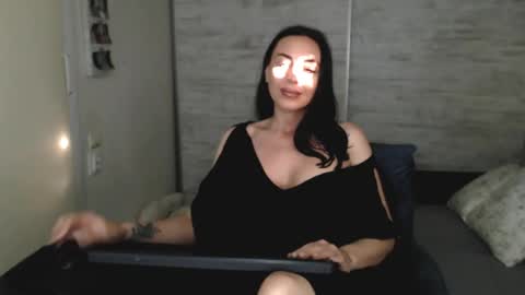 Carla online show from May 2026 03:50:02 PM