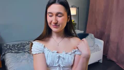 Snapshot of spiceofalex chatting on December 2025 07:53:02 PM Elva online show from December 2025 07:53:02 PM