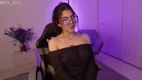 Snapshot of spicy_ana chatting on August 2026 05:48:02 PM spicy_ana online show from August 2026 05:48:02 PM