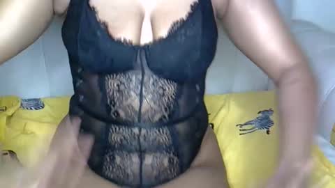 spicy_lexxie online show from December 2025 01:29:01 PM