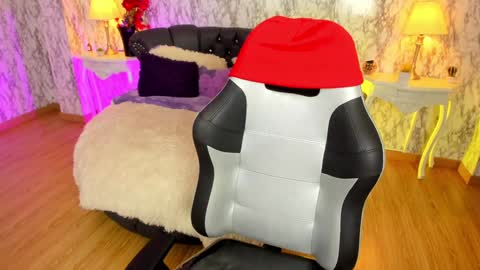 Snapshot of spicyamelia chatting on January 2025 01:35:01 PM Amelia GTM-5 817 IG Spicychoco am online show from January 2025 01:35:01 PM