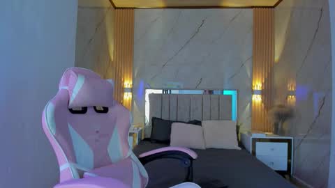 spicyslim_ online show from February 2026 03:11:01 AM