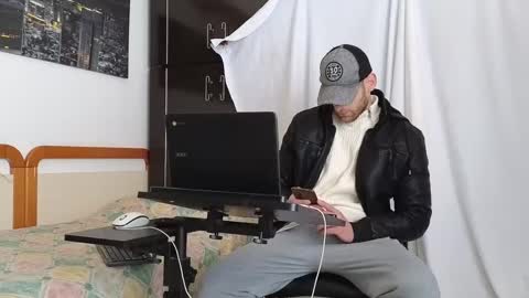 Marco. When Im offline you can view premium content in bio online show from February 2025 09:33:01 AM