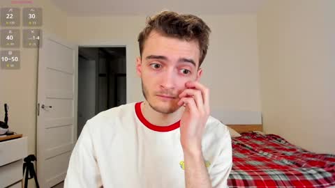 Snapshot of spider___man chatting on March 2026 01:06:01 PM Spidey online show from March 2026 01:06:01 PM