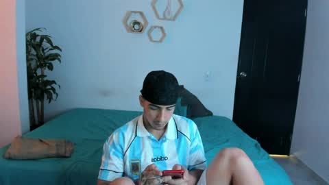 Snapshot of spider_master77 chatting on April 2026 10:15:02 PM spider master online show from April 2026 10:15:02 PM