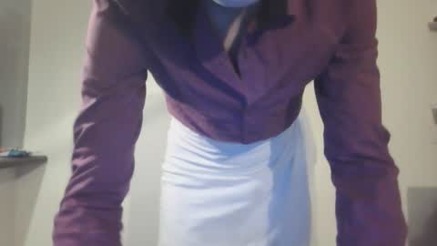 ellie online show from March 2026 10:46:01 PM