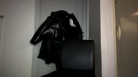 Snapshot of splashyyyz chatting on December 2024 08:23:01 PM splashyyyz online show from December 2024 08:23:01 PM