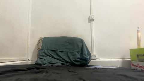 Snapshot of splashyyyz chatting on December 2024 02:08:01 AM splashyyyz online show from December 2024 02:08:01 AM