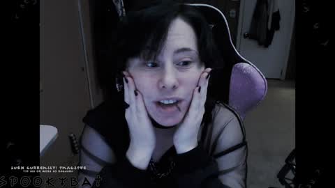Snapshot of spookybat chatting on December 2024 04:32:02 AM Shio online show from December 2024 04:32:02 AM