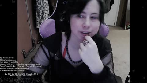 Snapshot of spookybat chatting on December 2024 04:20:02 AM Shio online show from December 2024 04:20:02 AM