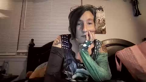 Kova online show from November 2025 02:02:02 AM