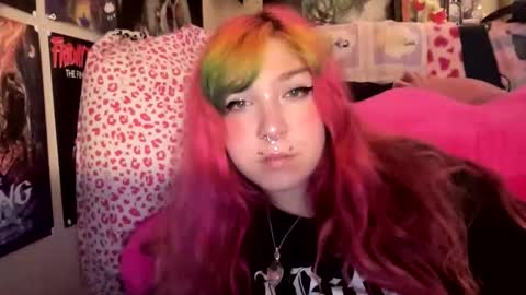 Pixie online show from April 2026 04:56:02 PM