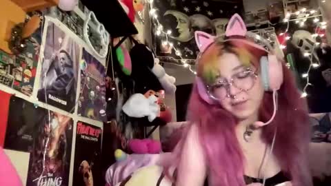 Pixie online show from May 2026 12:16:01 AM