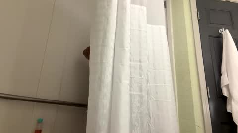 spreadthatassssssssss online show from April 2026 07:28:01 AM