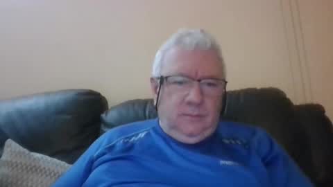 Snapshot of springtine chatting on May 2026 12:40:02 AM springtine online show from May 2026 12:40:02 AM