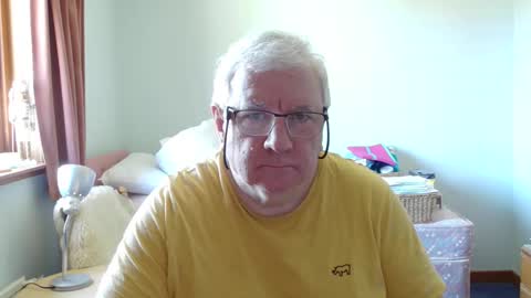 Snapshot of springtine chatting on May 2026 10:32:02 AM springtine online show from May 2026 10:32:02 AM