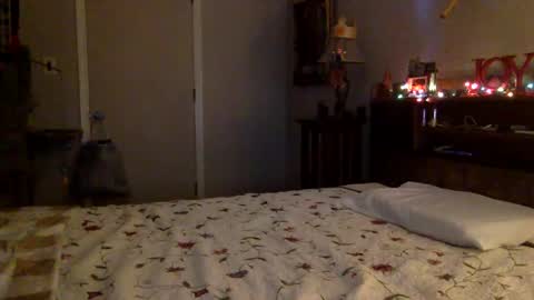 Snapshot of squiringsissylay chatting on February 2026 01:07:02 AM squiringsissylay online show from February 2026 01:07:02 AM