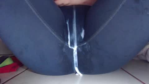 Snapshot of squirtkat25 chatting on February 2025 03:07:01 AM squirtkat25 online show from February 2025 03:07:01 AM