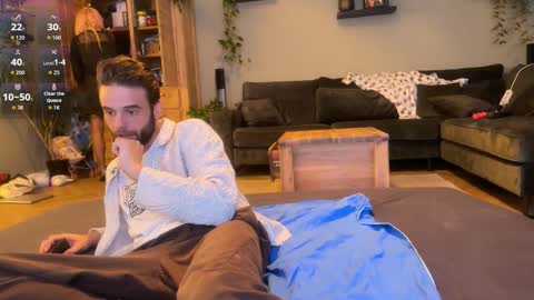 Snapshot of squirtproff chatting on September 2025 10:01:02 PM Squirtproff online show from September 2025 10:01:02 PM