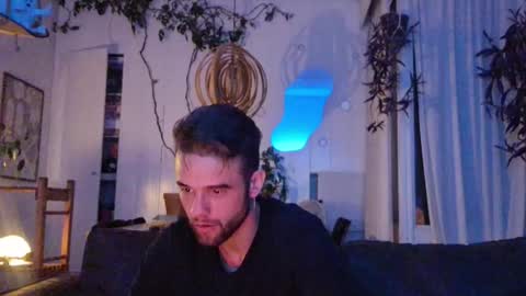 Snapshot of squirtproff chatting on September 2025 02:38:01 AM Squirtproff online show from September 2025 02:38:01 AM