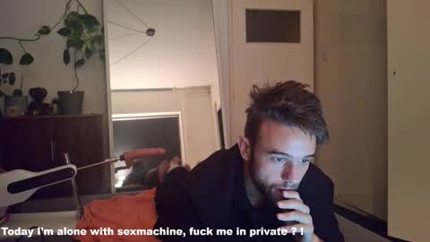 Snapshot of squirtproff chatting on September 2025 06:13:02 PM Squirtproff online show from September 2025 06:13:02 PM