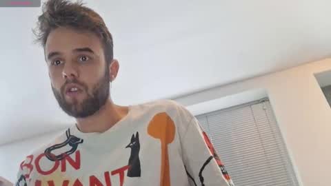 Snapshot of squirtproff chatting on October 2025 09:32:02 AM Squirtproff online show from October 2025 09:32:02 AM