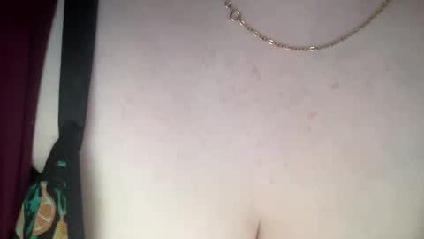 Snapshot of squirtsesh chatting on December 2025 04:18:02 AM squirtsesh online show from December 2025 04:18:02 AM