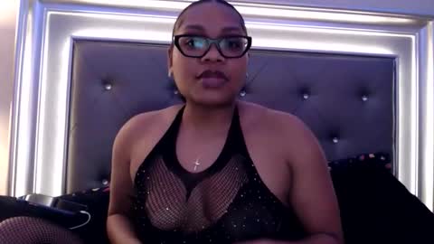 Snapshot of squirtsforfunds chatting on October 2025 12:16:01 AM squirtsforfunds online show from October 2025 12:16:01 AM