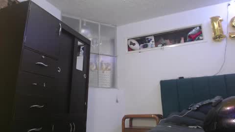 Snapshot of sr_porn01 chatting on November 2025 04:07:02 PM sr_porn01 online show from November 2025 04:07:02 PM