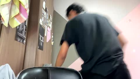 Snapshot of srcejotas chatting on December 2024 01:43:01 PM sorry mom online show from December 2024 01:43:01 PM