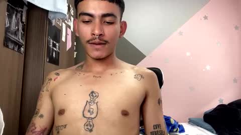 Snapshot of srcejotas chatting on December 2024 08:25:02 PM sorry mom online show from December 2024 08:25:02 PM