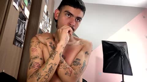 Snapshot of srcejotas chatting on January 2025 06:41:02 PM sorry mom online show from January 2025 06:41:02 PM