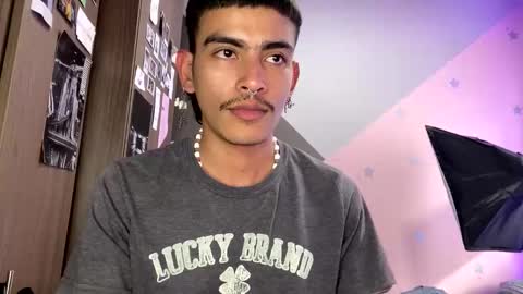 Snapshot of srcejotas chatting on January 2025 09:40:02 PM sorry mom online show from January 2025 09:40:02 PM