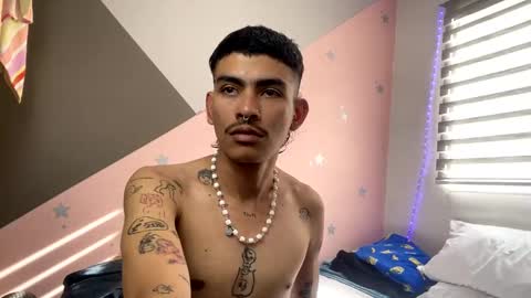 Snapshot of srcejotas chatting on January 2025 08:35:01 PM sorry mom online show from January 2025 08:35:01 PM