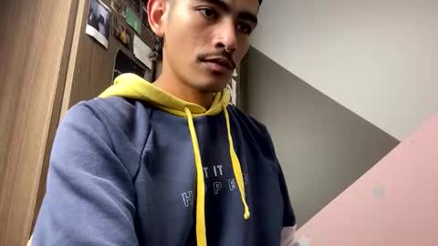 Snapshot of srcejotas chatting on February 2025 08:53:02 PM sorry mom online show from February 2025 08:53:02 PM