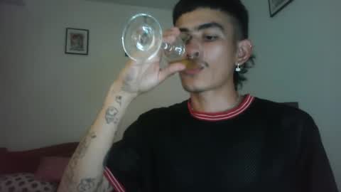 Snapshot of srcejotas chatting on February 2025 08:20:02 PM sorry mom online show from February 2025 08:20:02 PM