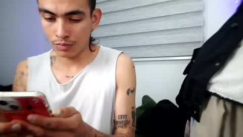 Snapshot of srcejotas chatting on November 2025 12:13:01 AM sorry mom online show from November 2025 12:13:01 AM